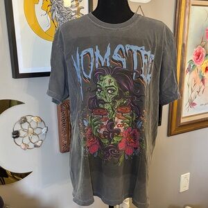 Zombie “Momster” Graphic T-Shirt - Gray L oversized FALL